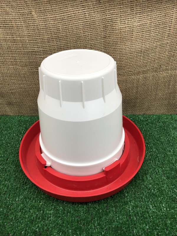 1 gallon chicken waterer